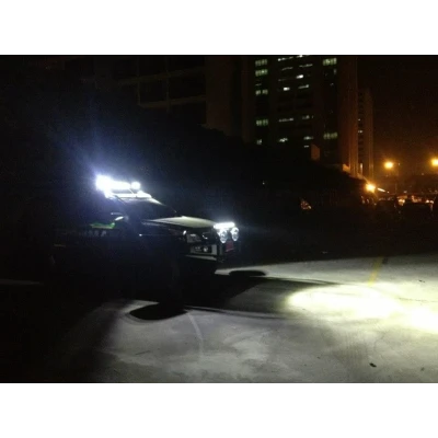 Bara dreapta 722 mm / 135 W leduri CREE 9500 lumeni, fascicul spot 6000 K