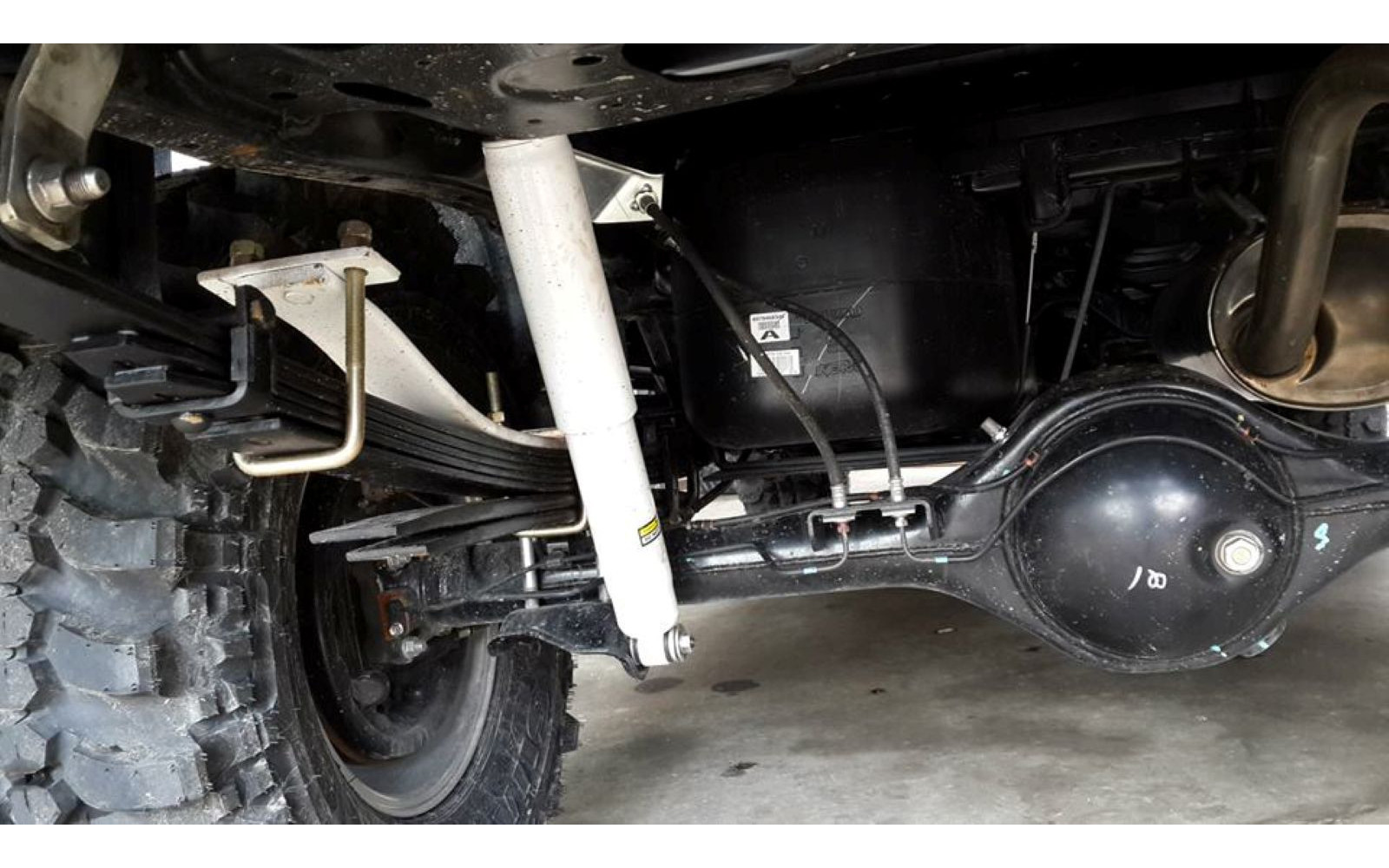 Kit intarire pentru ambele arcuri lamelare spate pentru incarcatura variabila sau permanenta. NU inalta masina