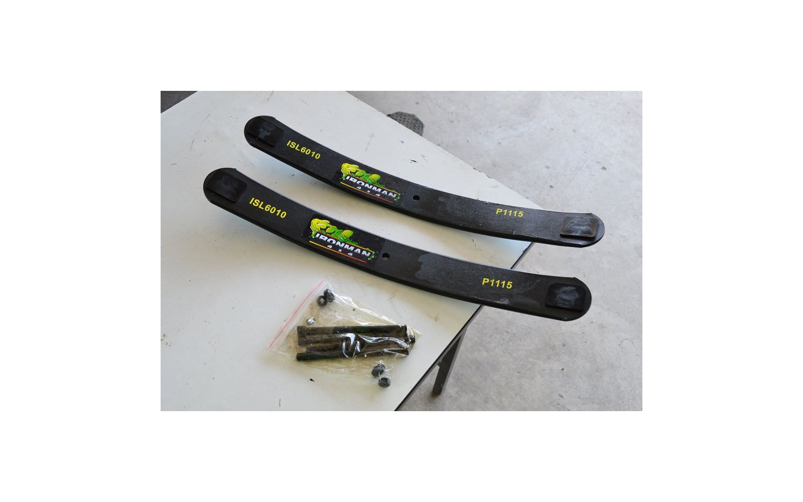 Set 2 foi suplimentare pentru ambele arcuri de fabrica Set 2 foi suplimentare pentru ambele arcuri de fabrica